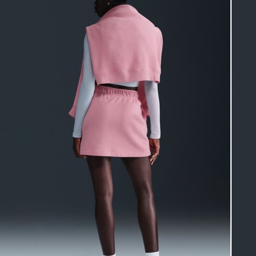 Nike Women's sportswear Club Fleece Skirt Mini Skirt in Soft Pink NWT - Picture 4 of 13